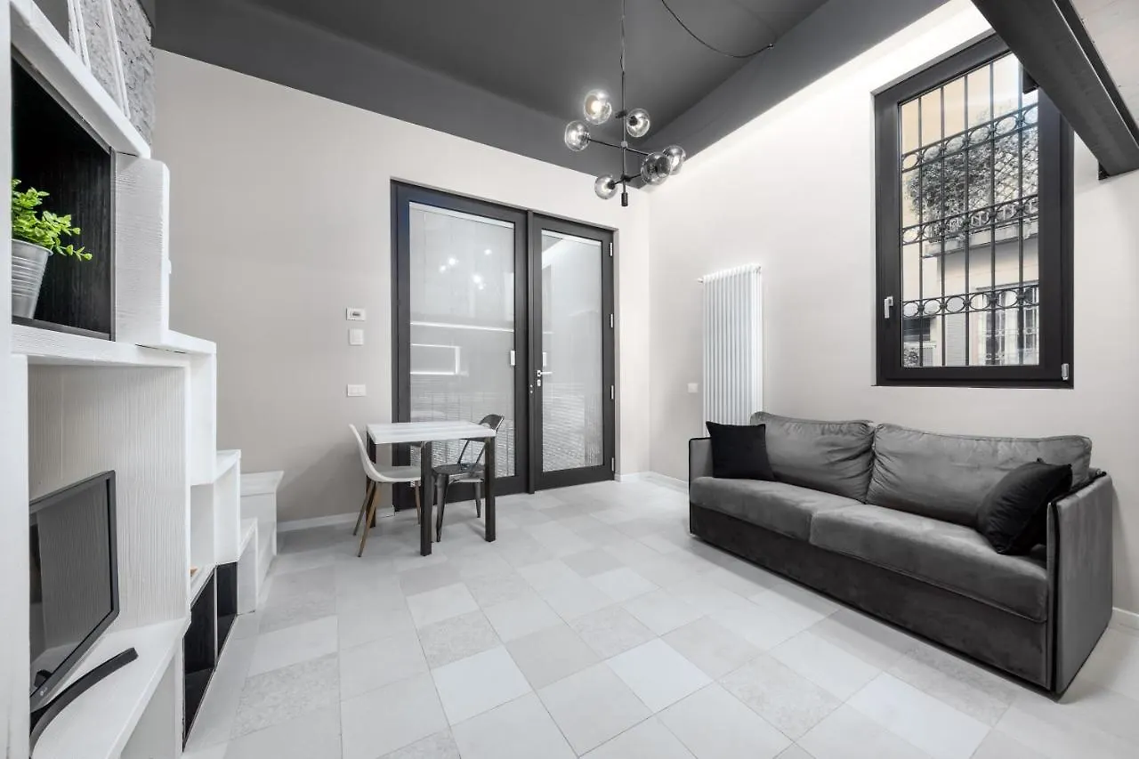Apartment Casa Da Suite Yalta Milan Italy